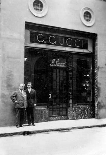 famous people who wore gucci in the 1900s|gucci fashion designer history.